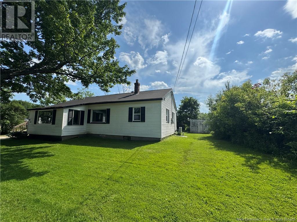 11 Third Street, Petitcodiac, New Brunswick  E4Z 4W7 - Photo 4 - NB121713