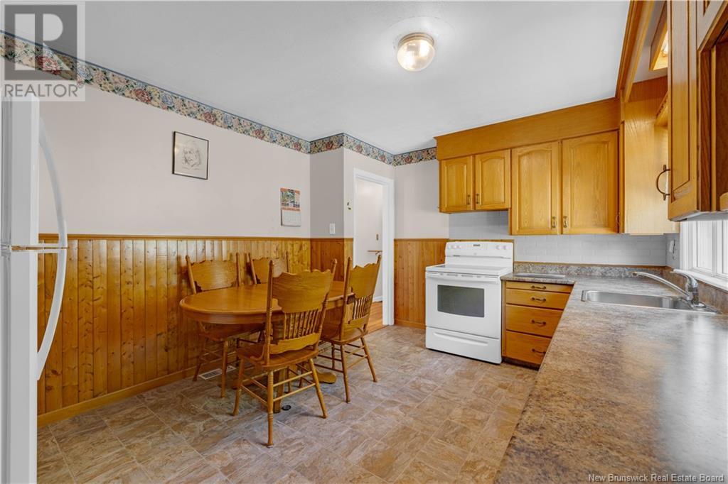 392 Elmore Crescent, Saint John, New Brunswick  E2M 3C1 - Photo 13 - NB121799