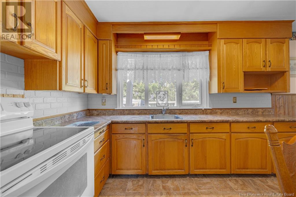 392 Elmore Crescent, Saint John, New Brunswick  E2M 3C1 - Photo 14 - NB121799