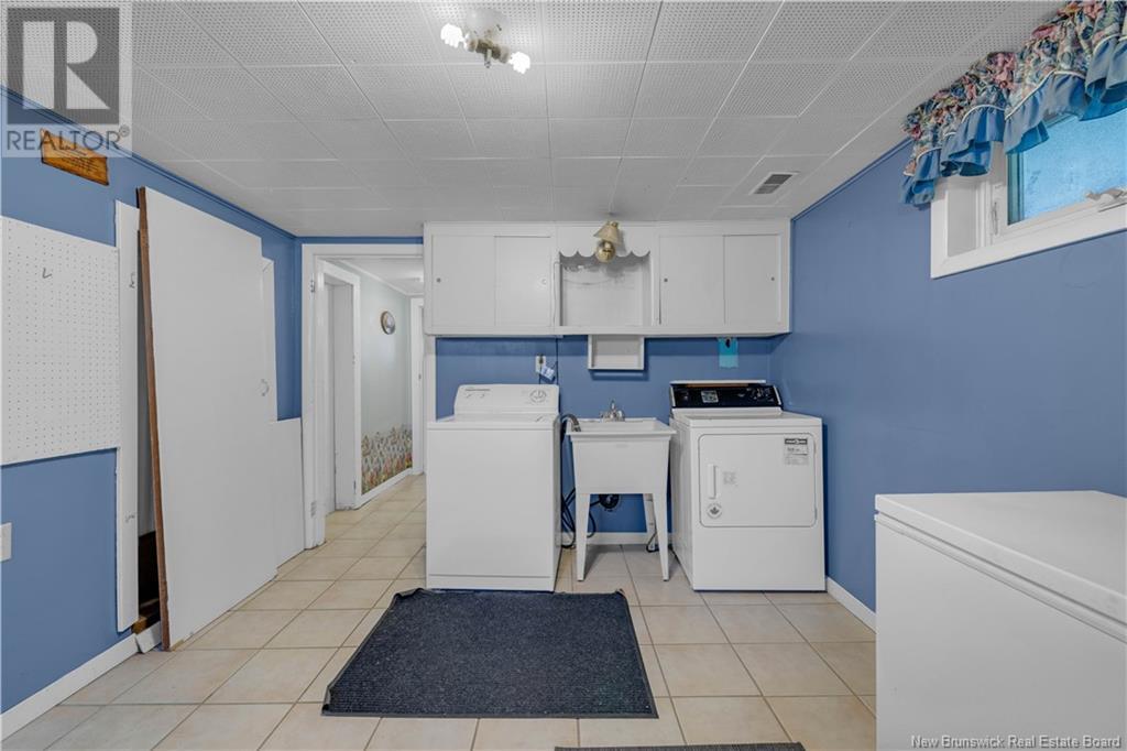 392 Elmore Crescent, Saint John, New Brunswick  E2M 3C1 - Photo 22 - NB121799