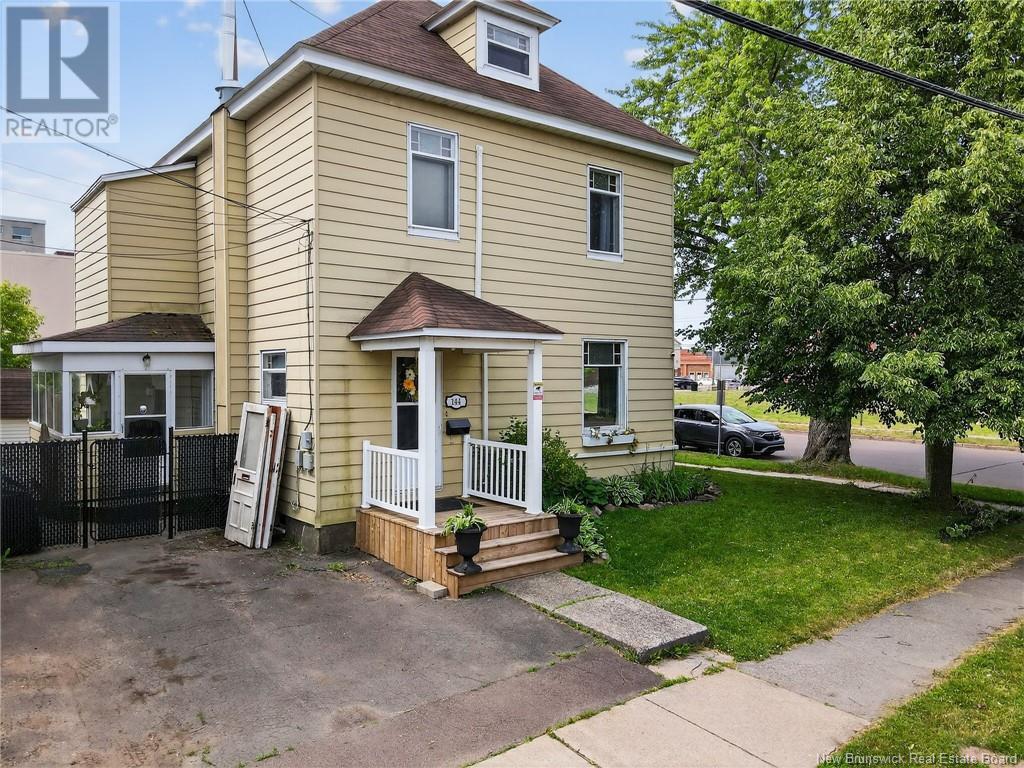 144 Dufferin Street, Moncton, New Brunswick  E1C 1Z3 - Photo 1 - NB121991