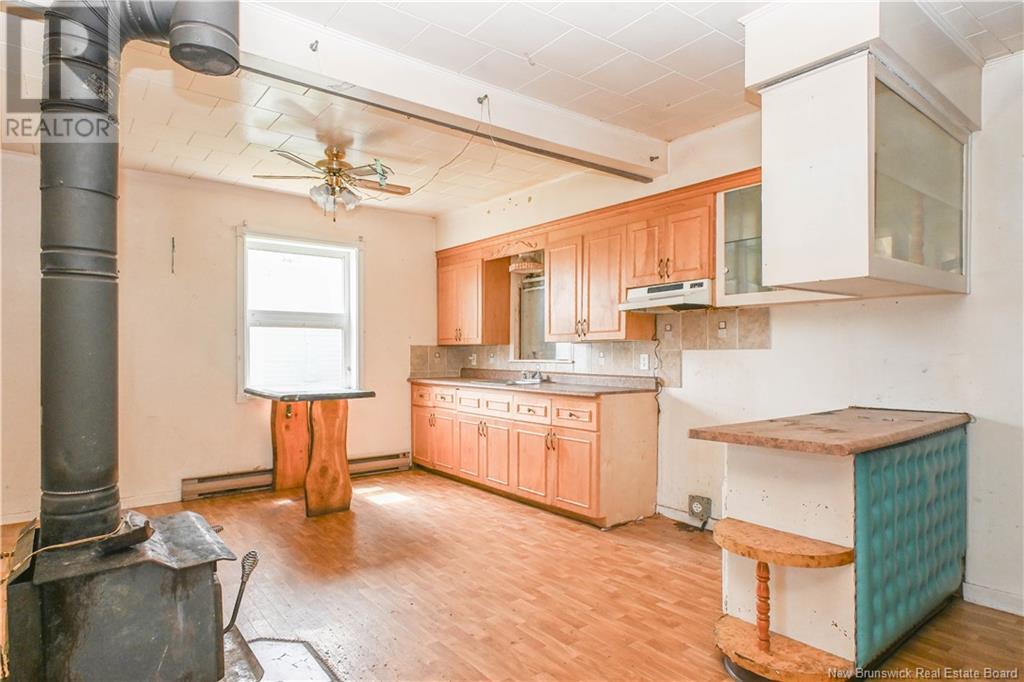 311 Jd Gauthier Boulevard, Shippagan, New Brunswick  E8S 1N7 - Photo 12 - NB122028