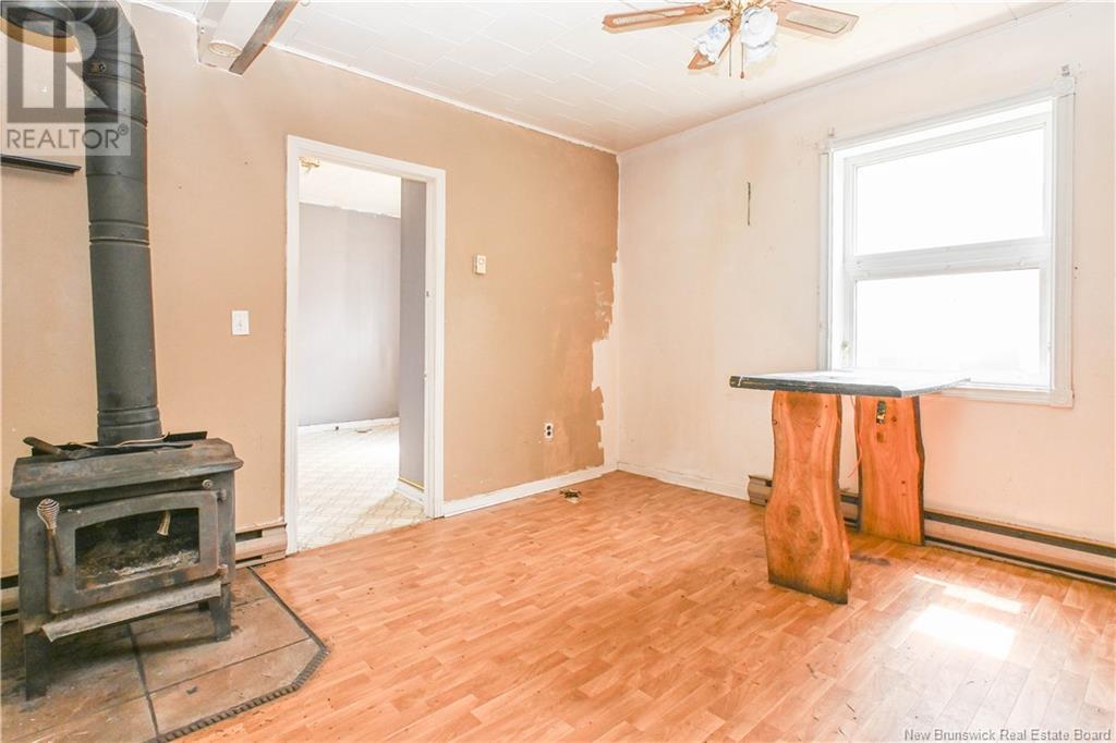 311 Jd Gauthier Boulevard, Shippagan, New Brunswick  E8S 1N7 - Photo 14 - NB122028