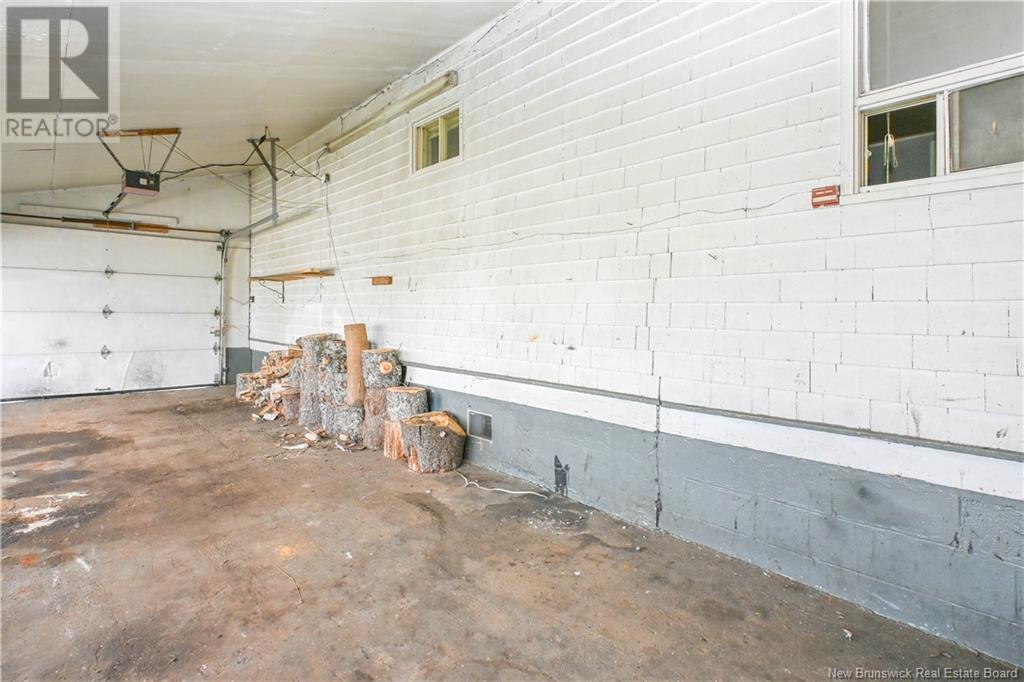 311 Jd Gauthier Boulevard, Shippagan, New Brunswick  E8S 1N7 - Photo 29 - NB122028