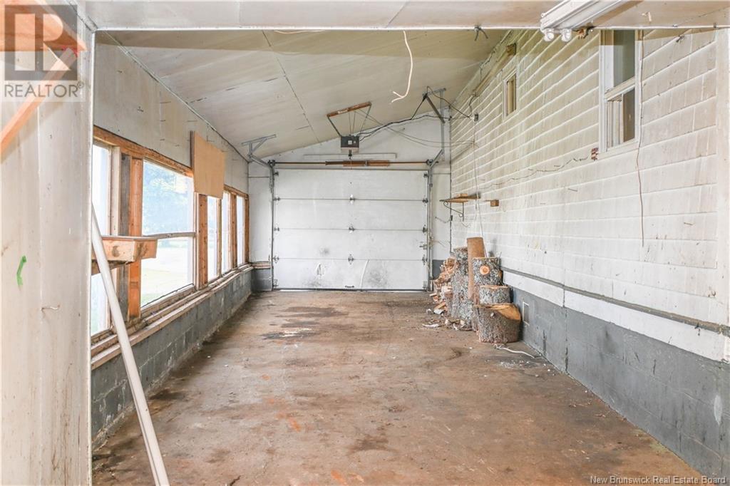 311 Jd Gauthier Boulevard, Shippagan, New Brunswick  E8S 1N7 - Photo 33 - NB122028