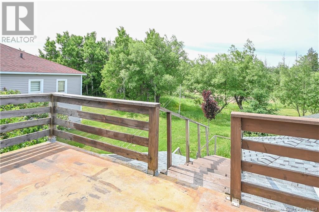 311 Jd Gauthier Boulevard, Shippagan, New Brunswick  E8S 1N7 - Photo 6 - NB122028