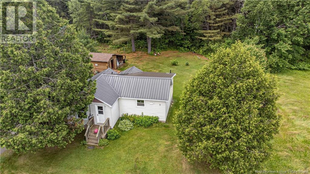 24 Forest Avenue, Chipman, New Brunswick  E3A 1Z9 - Photo 2 - NB122029