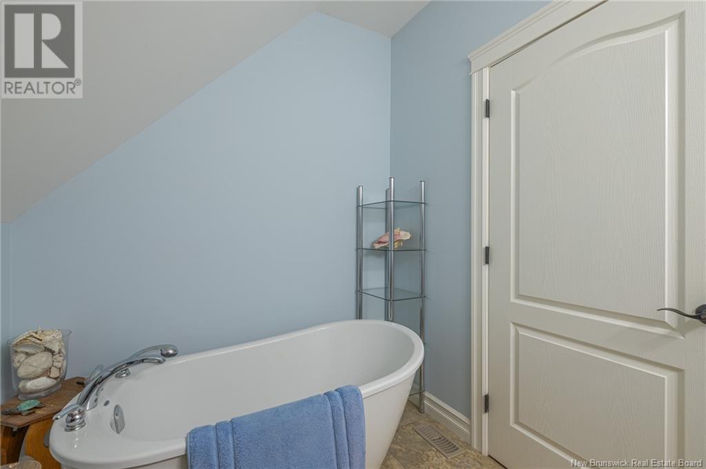 495 Principale Street, Pointe-Verte, New Brunswick  E8J 2R2 - Photo 46 - NB122099