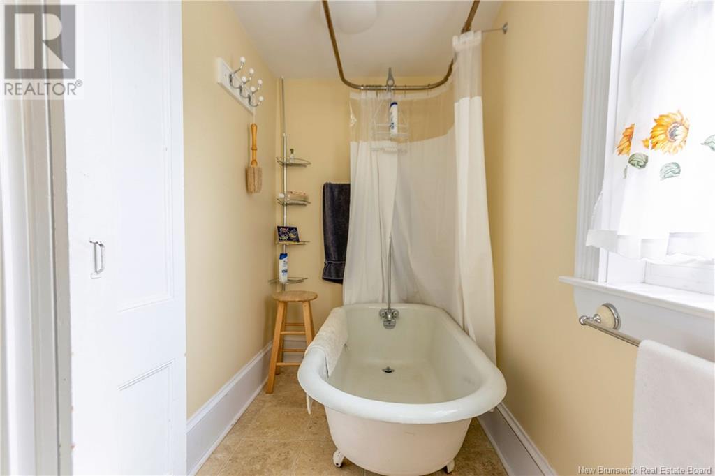 5 Squire Street, Sackville, New Brunswick  E4L 4K8 - Photo 35 - NB121937