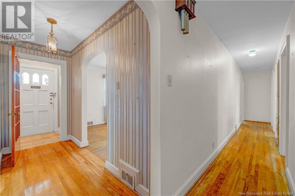 417 Fundy Drive, Saint John, New Brunswick  E2M 2R8 - Photo 10 - NB121465