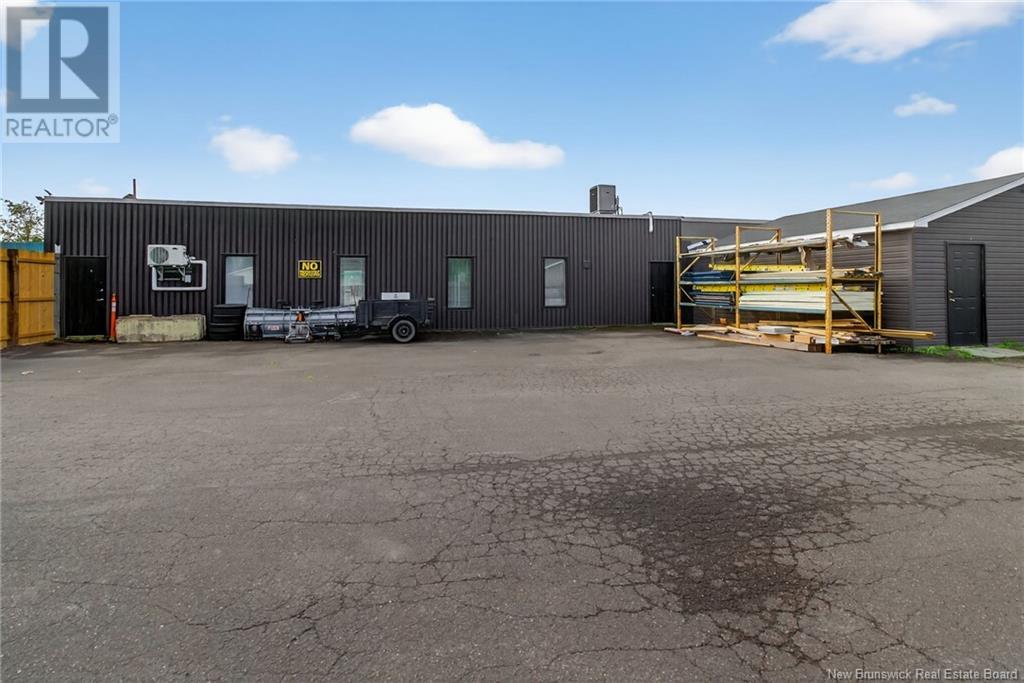 357 Collishaw Street, Moncton, New Brunswick  E1C 9R2 - Photo 4 - NB121377