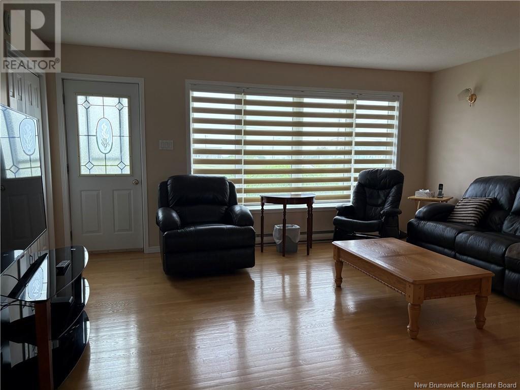 390 Principale, Pointe-Verte, New Brunswick  E8J 2X6 - Photo 12 - NB121926