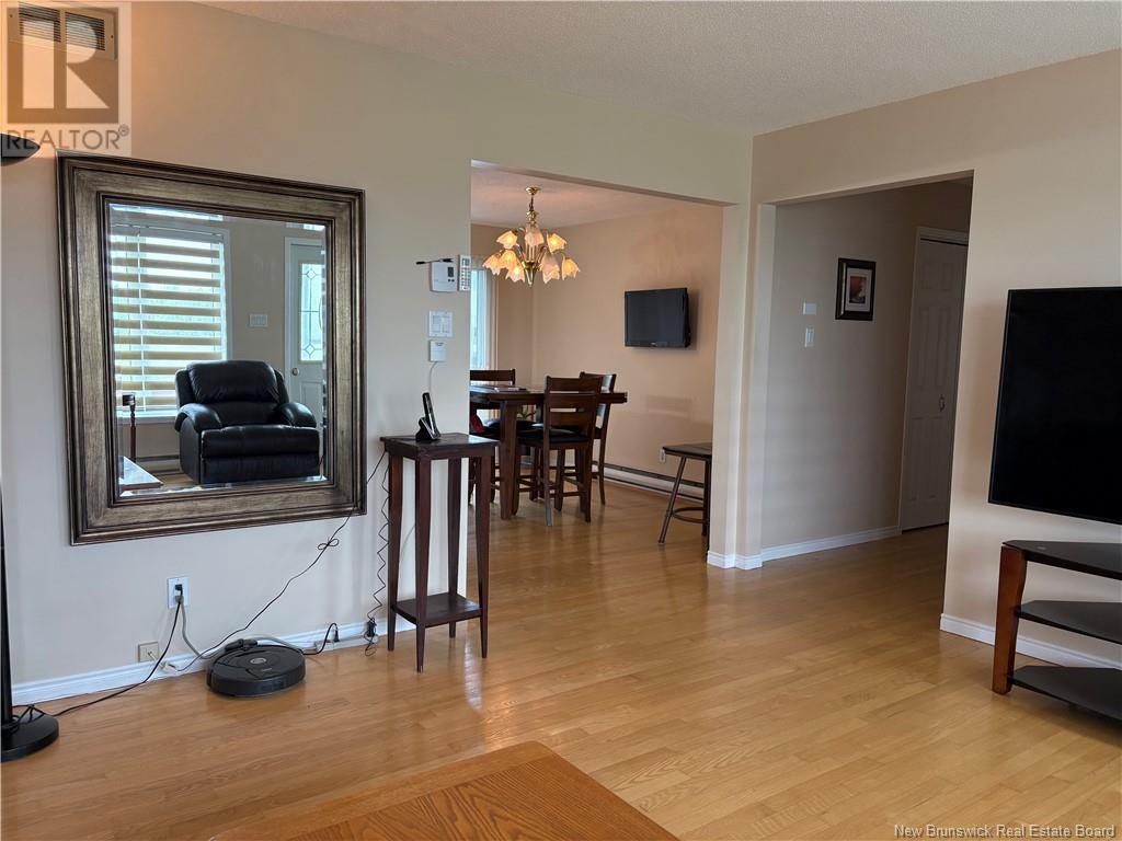 390 Principale, Pointe-Verte, New Brunswick  E8J 2X6 - Photo 13 - NB121926