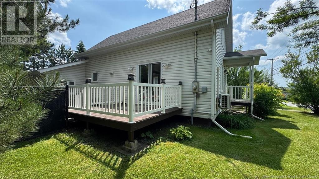 305 St-Jean, Saint-Léonard, New Brunswick  E7E 2C4 - Photo 28 - NB122129
