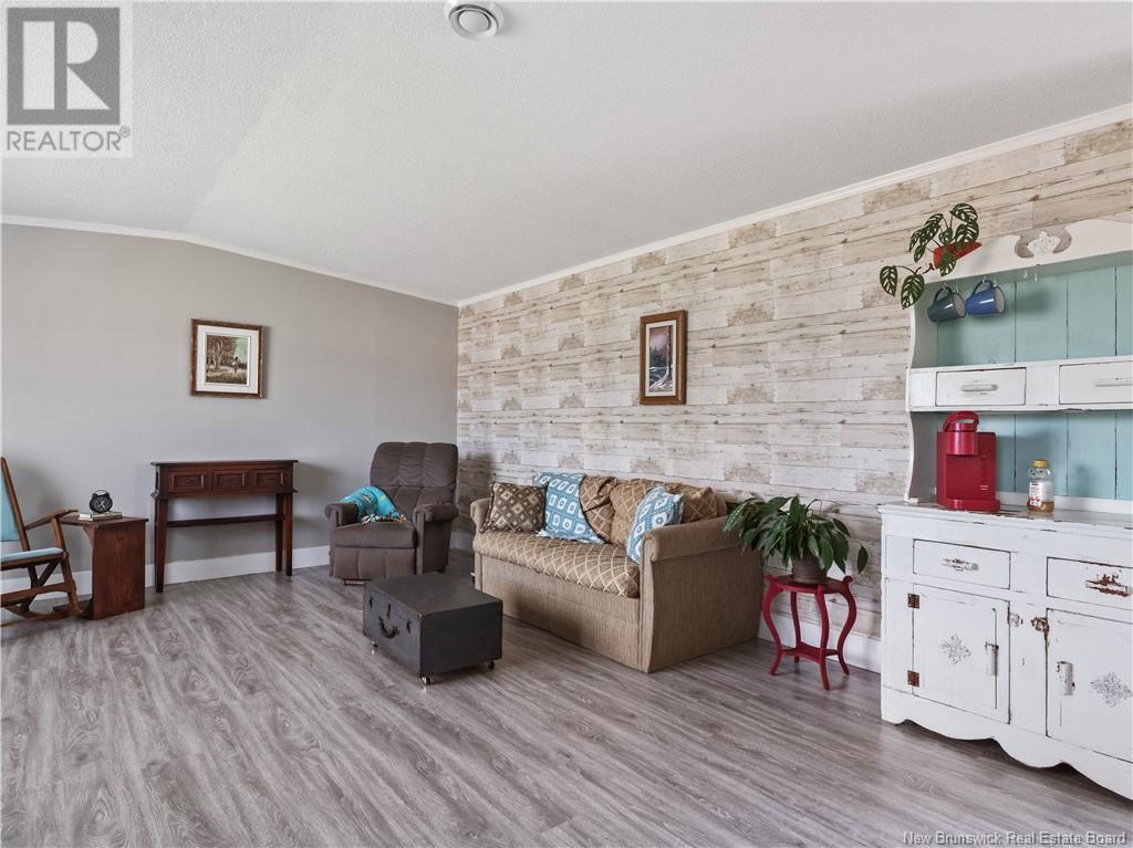34 Jocelyn, Dieppe, New Brunswick  E1A 7T9 - Photo 8 - NB122106