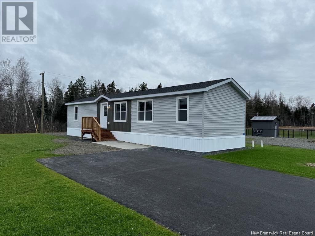 13 Luanne Drive, Waasis, New Brunswick  E3B 9E5 - Photo 2 - NB121478