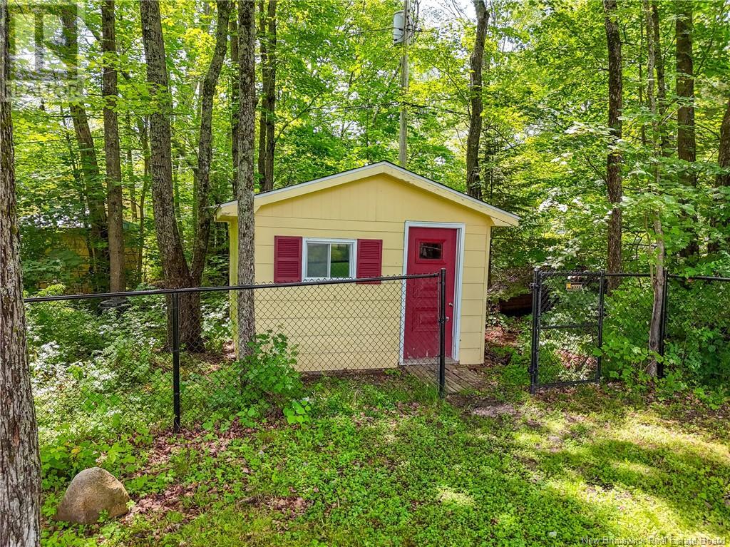 106 Dover Crescent, Fredericton, New Brunswick  E3B 4T9 - Photo 33 - NB122016