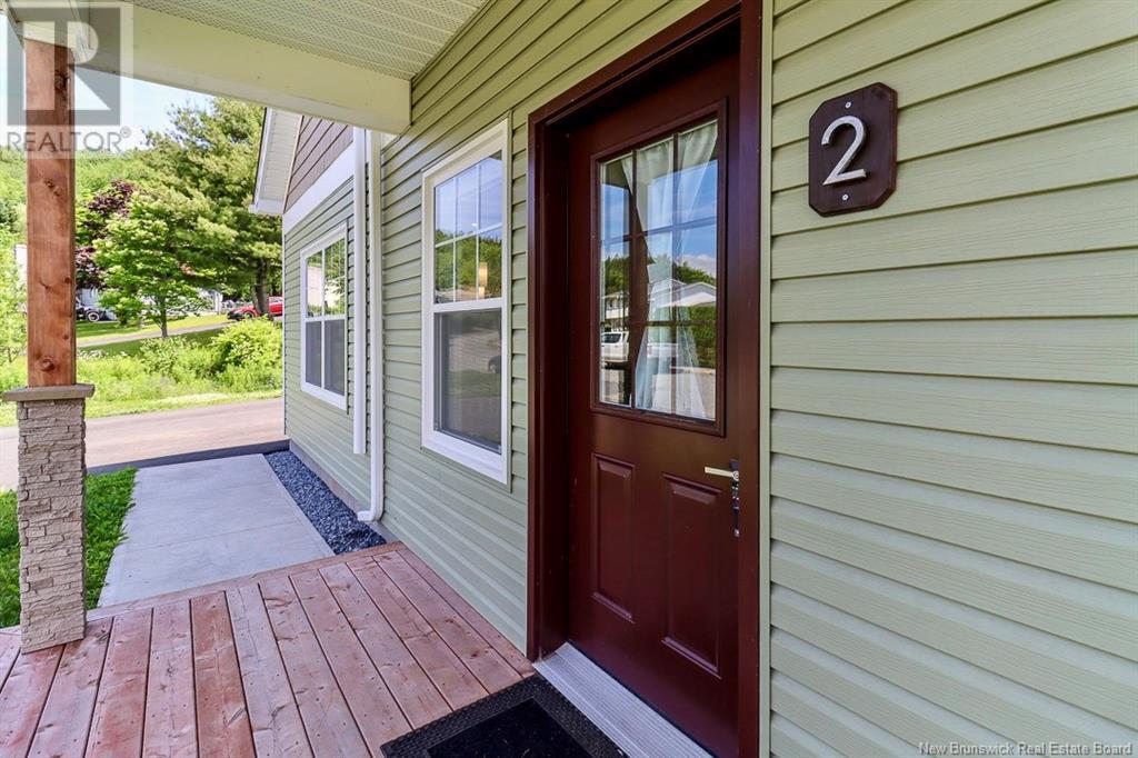 974 Kennebecasis Drive, Saint John, New Brunswick  E2K 5A8 - Photo 3 - NB122061