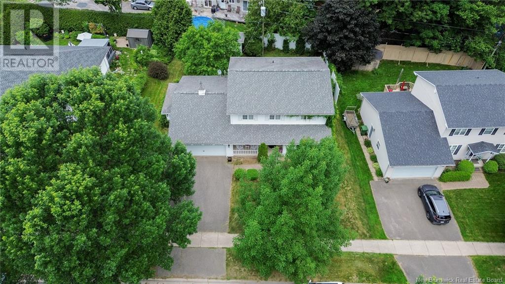 53 Brentwood Drive, Fredericton, New Brunswick  E3B 7A5 - Photo 2 - NB122164