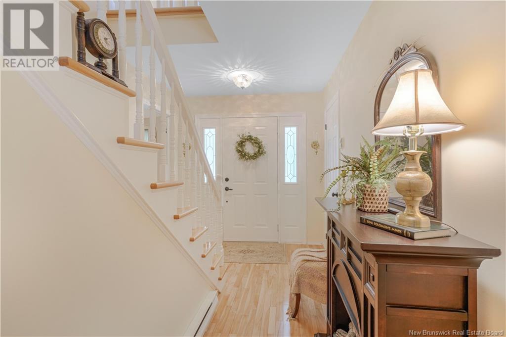 53 Brentwood Drive, Fredericton, New Brunswick  E3B 7A5 - Photo 4 - NB122164