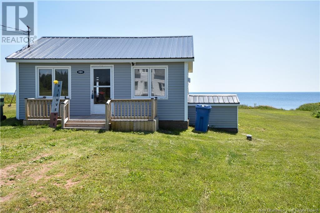 101 Paulin, Sainte-Marie-Saint-Raphaël, New Brunswick  E8T 1T7 - Photo 1 - NB122170