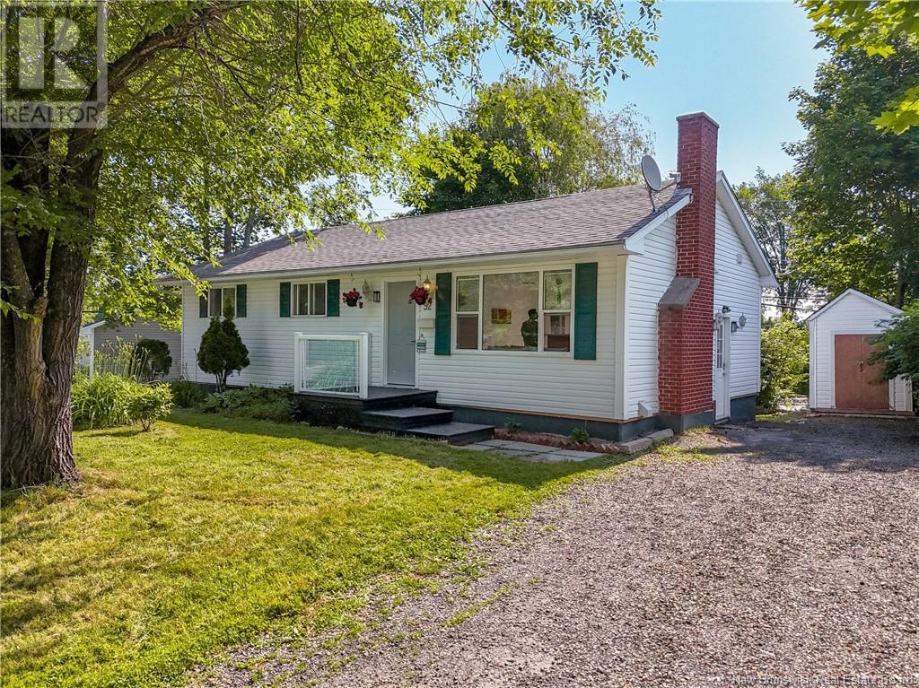 92 Coventry Crescent, Fredericton, New Brunswick  E3B 4P5 - Photo 2 - NB121840