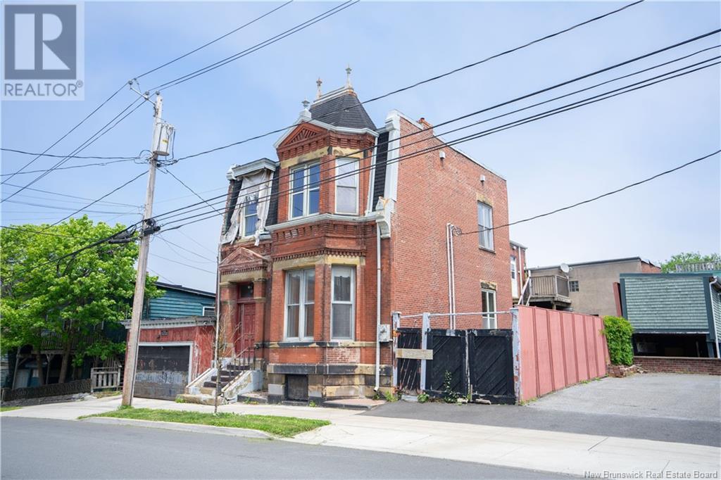 60 Wentworth Street, Saint John, New Brunswick  E2L 2R9 - Photo 1 - NB122137