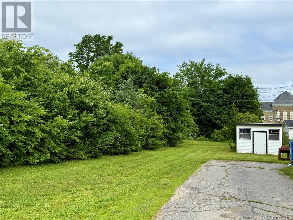 10 Marven Street, Miramichi, New Brunswick  E1N 1W9 - Photo 3 - NB122208