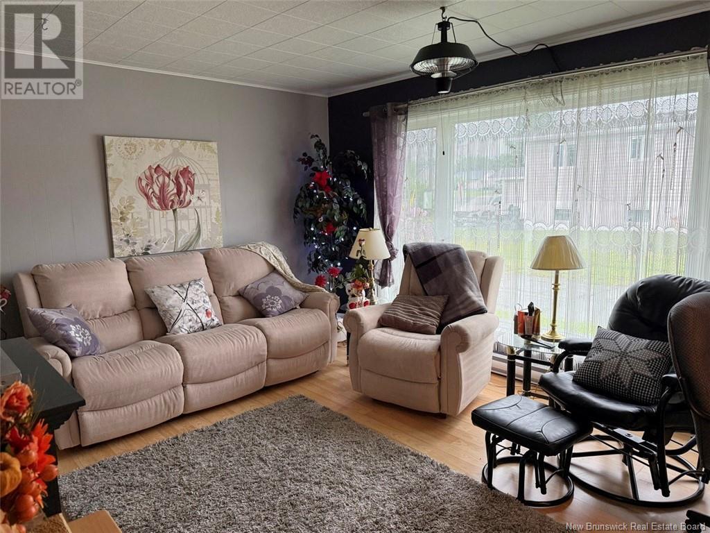 38 Mgr Melanson Street, Saint-Quentin, New Brunswick  E8A 1X3 - Photo 5 - NB122009