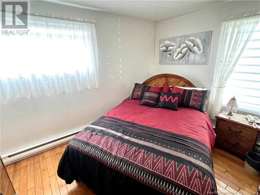 81 Rue De L'École, Lamèque, New Brunswick  E8T 1B7 - Photo 21 - NB122217