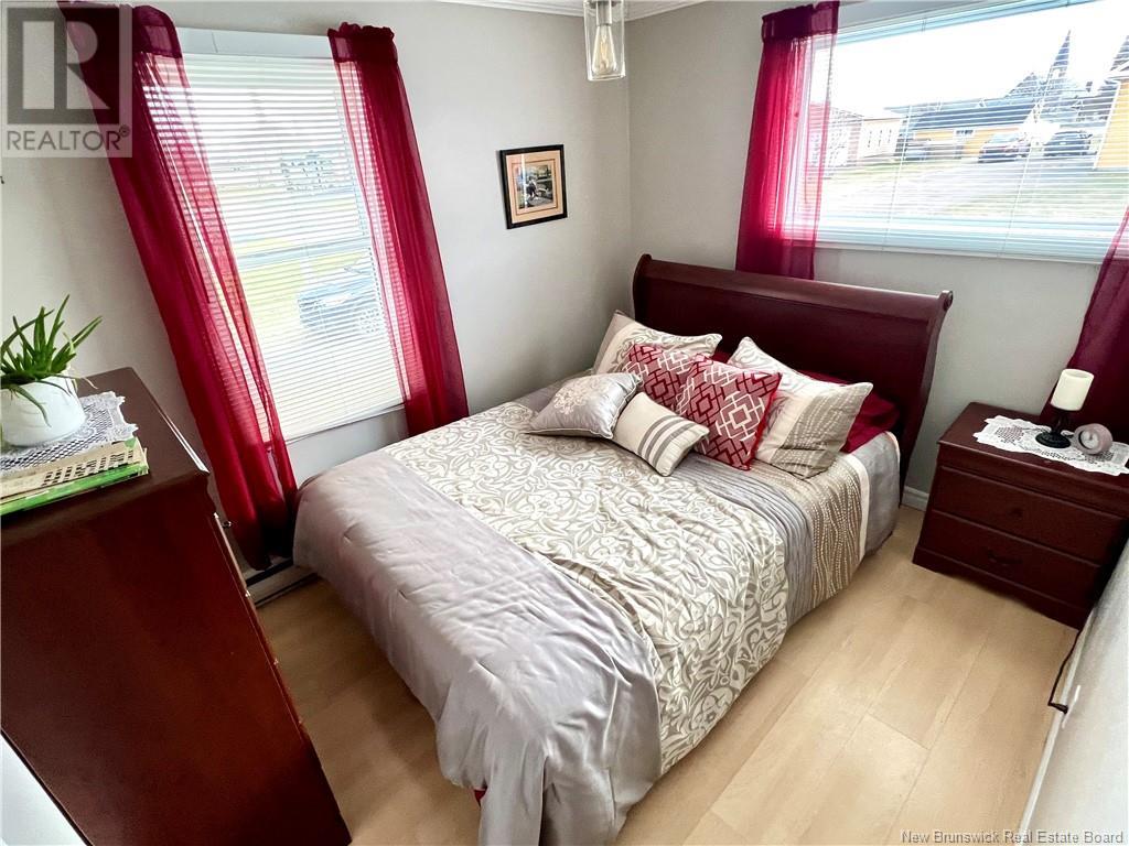 81 Rue De L'École, Lamèque, New Brunswick  E8T 1B7 - Photo 23 - NB122217