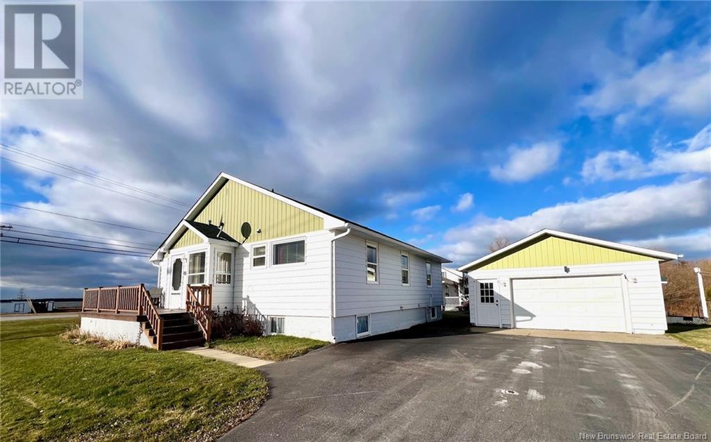 81 Rue De L'École, Lamèque, New Brunswick  E8T 1B7 - Photo 6 - NB122217