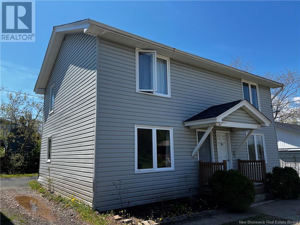 363-367 St Anne Street, Bathurst, New Brunswick  E2A 2N3 - Photo 2 - NB122131