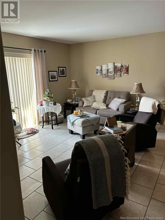 11 Village Avenue, Campbellton, New Brunswick  E3N 0A2 - Photo 4 - NB122123