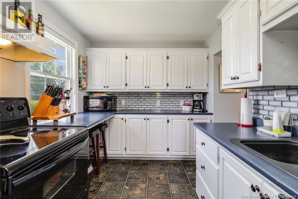 767 Maclaren Avenue, Fredericton, New Brunswick  E3A 3L4 - Photo 12 - NB122085