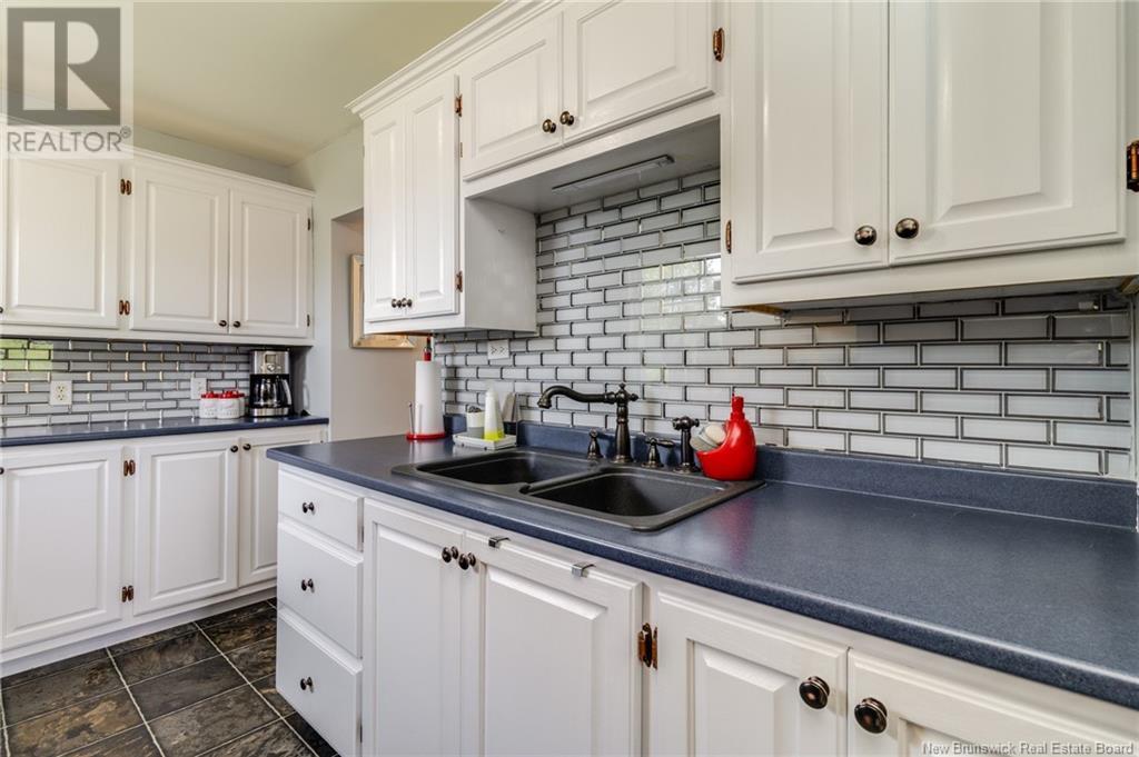 767 Maclaren Avenue, Fredericton, New Brunswick  E3A 3L4 - Photo 13 - NB122085