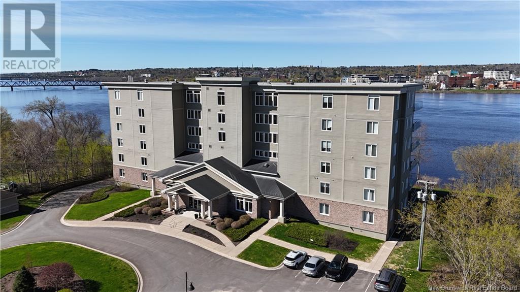 1 Southview Lane Unit# 104, Fredericton, New Brunswick  E3A 5V3 - Photo 3 - NB122254