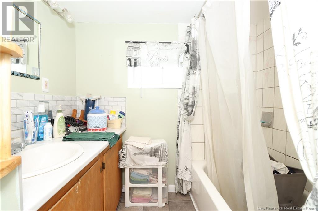 250 Highlandview Road, Moncton, New Brunswick  E1A 2L3 - Photo 7 - NB122209