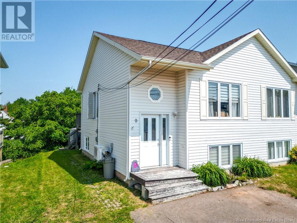 9 Landry, Moncton, New Brunswick  E1A 7A4 - Photo 2 - NB122275