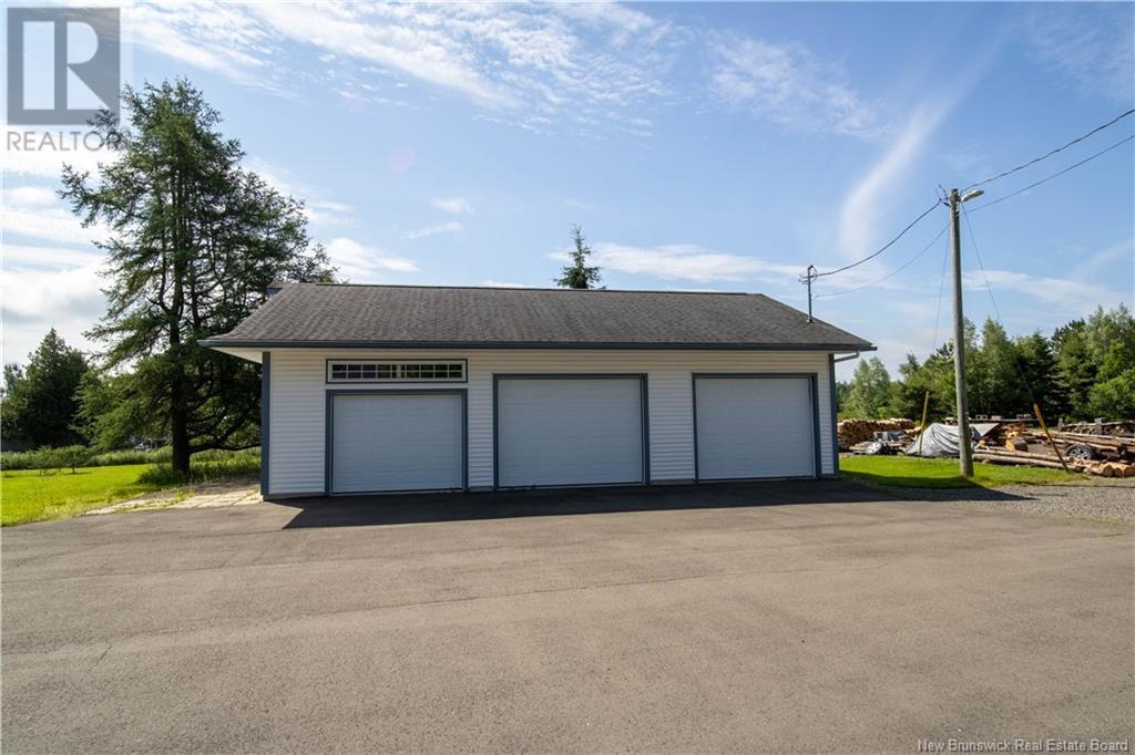 2808 Fredericton Road, Salisbury, New Brunswick  E4J 2E9 - Photo 3 - NB122121