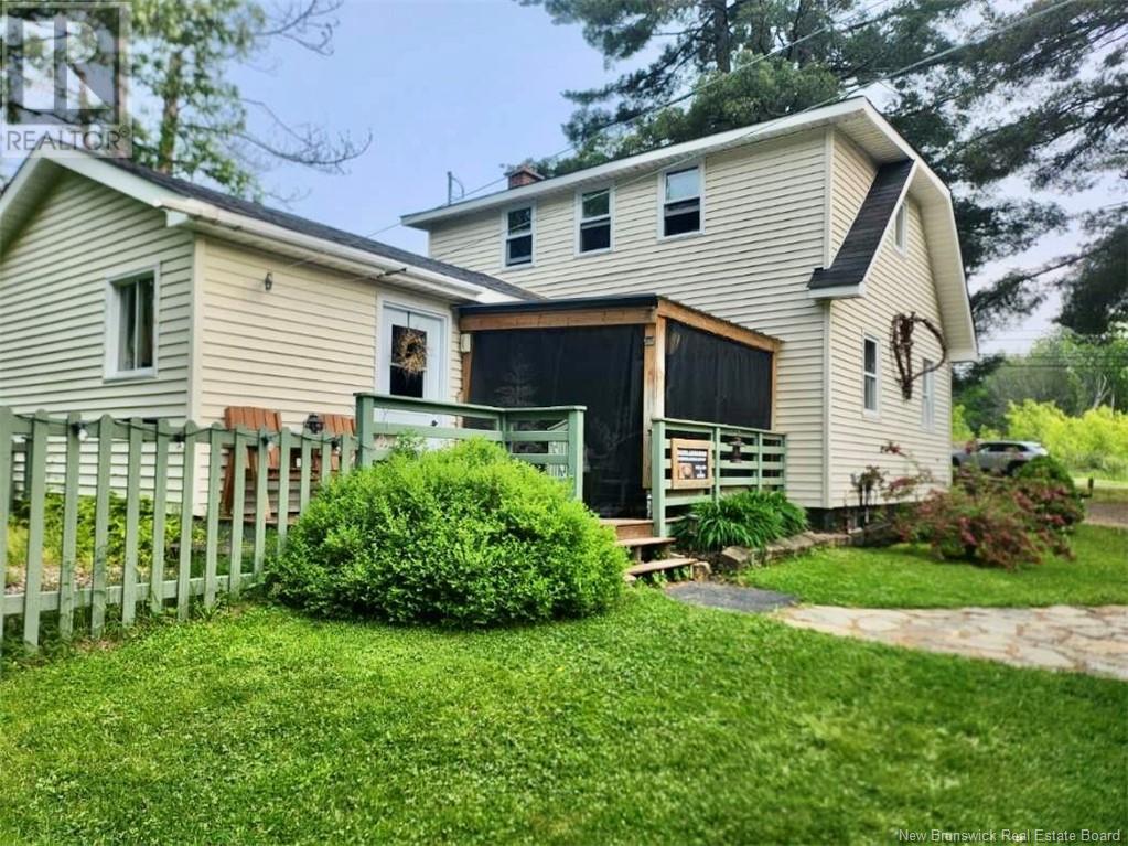 245 Greenwood Drive, Fredericton, New Brunswick  E3A 3V3 - Photo 2 - NB122307