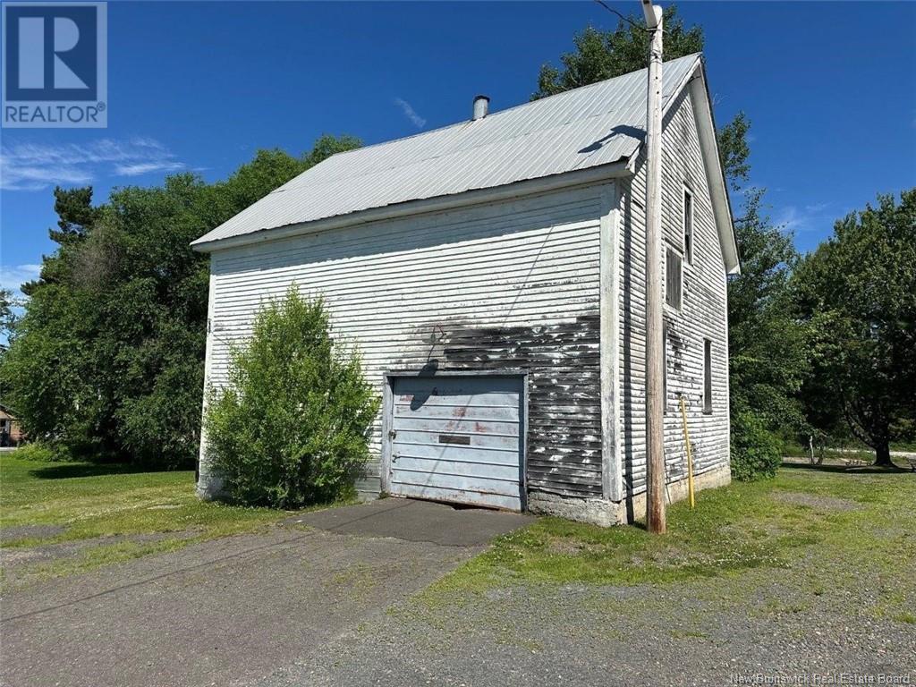 297 Main Street, Doaktown, New Brunswick  E9C 1A9 - Photo 2 - NB122348
