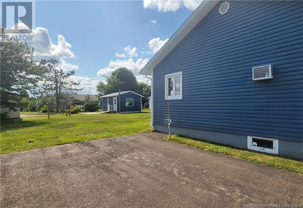 3431 Rue Albert, Tracadie, New Brunswick  E1X 1C8 - Photo 2 - NB122274