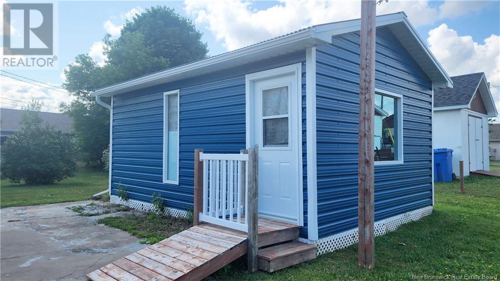 3431 Rue Albert, Tracadie, New Brunswick  E1X 1C8 - Photo 3 - NB122274