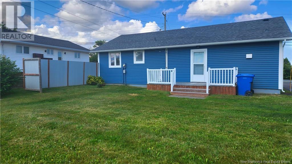 3431 Rue Albert, Tracadie, New Brunswick  E1X 1C8 - Photo 4 - NB122274
