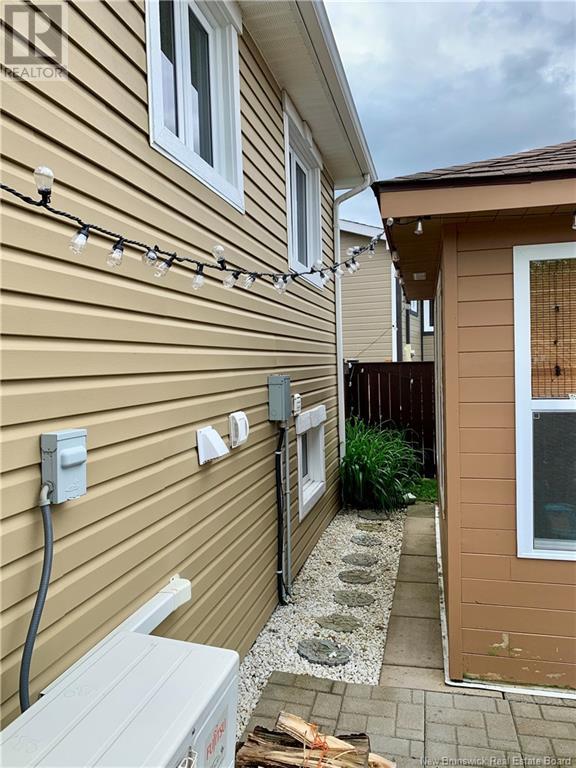 289 Dover, Campbellton, New Brunswick  E3N 3L5 - Photo 3 - NB122159