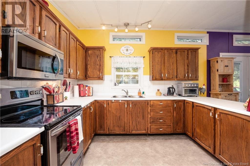 11 Mulberry Street, Moncton, New Brunswick  E1H 1J2 - Photo 5 - NB122080