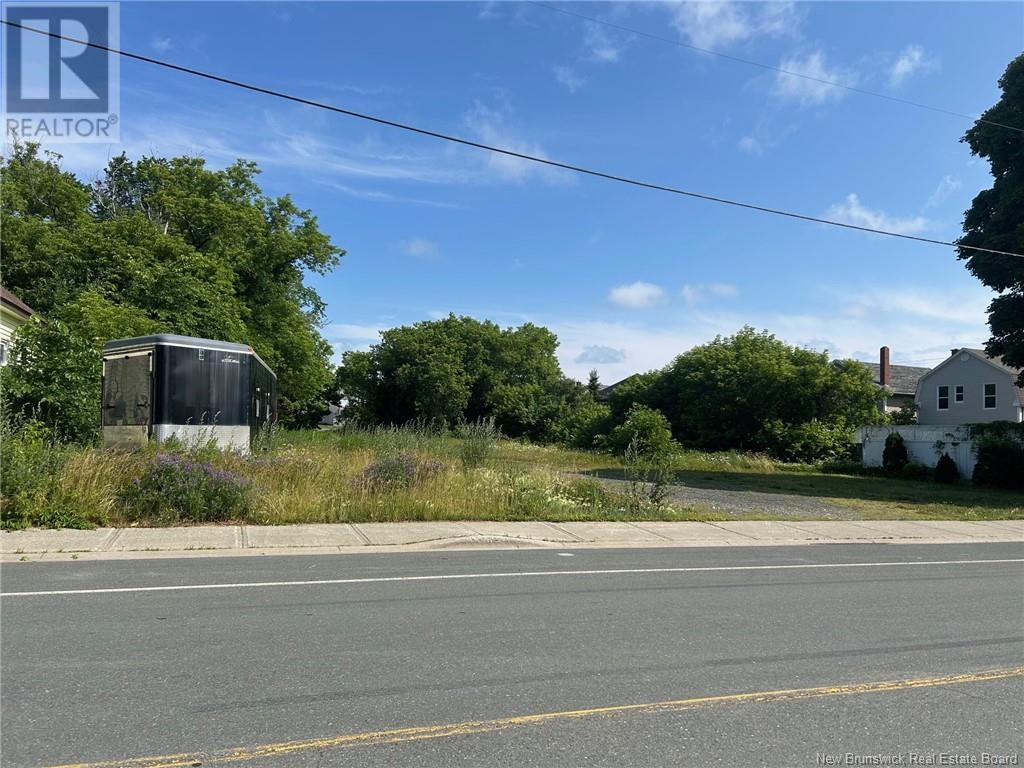 283-289 St Andrew Street, Bathurst, New Brunswick  E2A 3Y6 - Photo 3 - NB122303