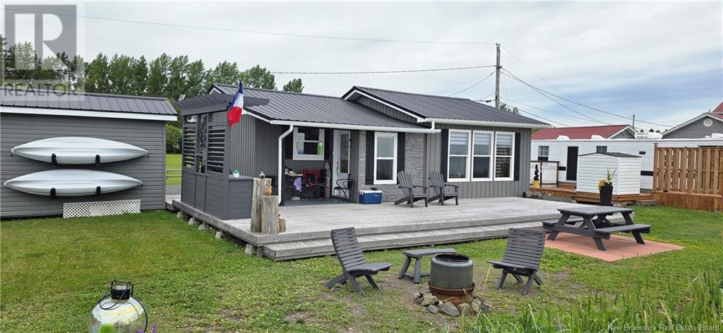 8 allee des chalets sud, Pointe-Verte, New Brunswick