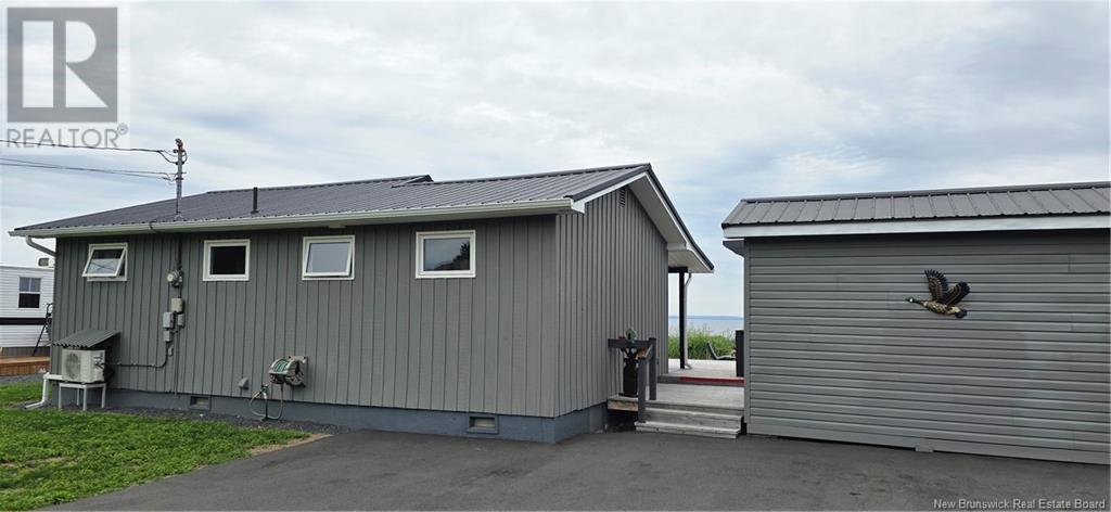 8 Allee Des Chalets Sud, Pointe-Verte, New Brunswick  E8J 2R6 - Photo 2 - NB122380